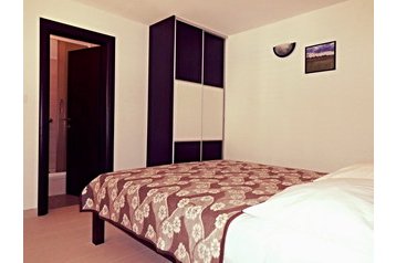 Kroatia Privát Starigrad Paklenica, Eksteriør